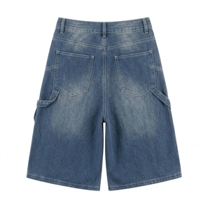 Shorts en jean unisexe OEM, coupe ample et décontractée, tissu délavé, style vintage streetwear, ourlet brut, taille mi-haute, poches amples, 100% denim - Product Image 2