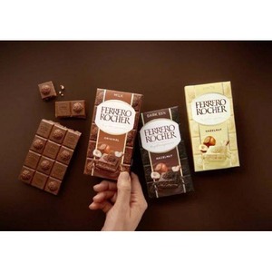 Barras de chocolate Ferrero Rocher, experiencia de chocolate gourmet con relleno rico de cacao y avellanas - Product Image 1