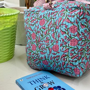 Quilted Floral <b>Duffel</b> <b>Bag</b> Pink Blue Pattern Large Capacity Travel Weekender Tote <b>Bag</b> - Product Image 6
