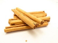 Bâtonnets de cannelle de Ceylan C5 extra spéciaux taille de crayon crue séchée pour la vente en gros avec emballage de vente au détail