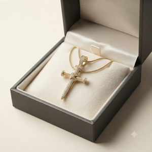 SHRAMAN DIAMOND Croix de Jésus minimaliste personnalisée, plaquée or 10K, sertie de diamants de laboratoire taille brillant, breloque fine religieuse chrétienne unisexe - Product Image 5