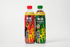Rollo de Película Termoencogible de PET Impresa Personalizada de Fábrica con 40 Años de Experiencia para Botellas de Bebidas, Latas y Envases de Grado Alimenticio - Product Image 4