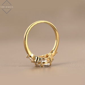 Anillo de Diamantes en Forma de Pera con Piedras Laterales en Oro Amarillo, Joyería de Compromiso y Boda para Mujer, Regalo de Lujo - Product Image 3