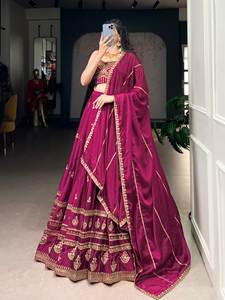 ชุดเลเฮนกาโชลีสำหรับงานแต่งงาน ดีไซน์เนอร์รังโกลี พร้อมผ้าคลุมไหล่ |   ผ้าส่าหรีอินเดียแบบดั้งเดิมครึ่งผืน โวนี - Product Image 6