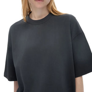 T-shirt femme personnalisé vintage délavé effet soleil, coupe oversize, coton 300 g/m², manches courtes, style hip-hop, col rond, unisexe - Product Image 5