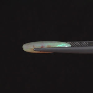 โอปอลธรรมชาติคุณภาพดี รับรองโดย IGI สีขาว น้ำหนัก 5.94 กะรัต รูปทรงคุชชั่น ขนาด 18.5x12 มม. เจียระไนด้วยมือ ขัดเงาแล้ว - Product Image 2