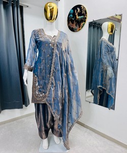 Elegante Salwar Kameez de Seda Azul con Dupatta Bordada, Traje Tradicional Indio para Bodas, para Mujer, 85277 AC-7109 - Product Image 3