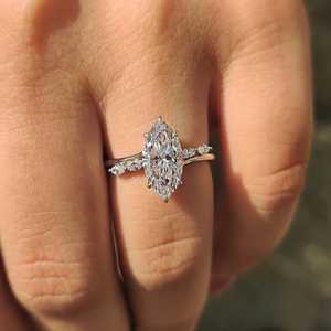 Anillo de compromiso con halo oculto y diamante de corte marquesa de 2.50 CT – Anillo solitario de oro de 14K - Product Image 5