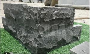 Pierre de pavé en basalte noir de haute qualité avec surface flammée, découpée sur mesure, design moderne pour utilisation en extérieur dans les jardins - Product Image 3