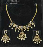 Ensemble de collier et boucles d'oreilles élégants en ornement floral plaqué rhodium vert, avec perles, pour mariée, mariage, fête
