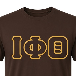 Camiseta marrón de manga corta con cuello redondo para hombre, con gráfico de letras griegas doradas, camiseta informal de algodón para fraternidad, para el campus universitario - Product Image 6