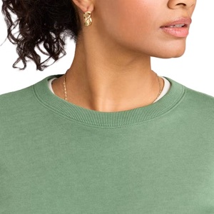 Sweat-shirt à col rond pour femme, coupe décontractée, pull en polaire confortable pour tous les jours et les activités de plein air - Product Image 4