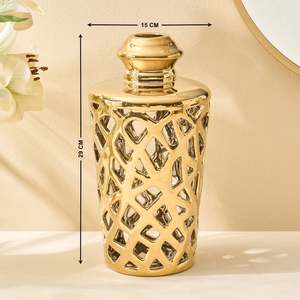 Vase à fleurs moderne en métal ajouré, finition argent poli, fait main, résistant à la rouille, design géométrique évidé pour la décoration intérieure de luxe - Product Image 5