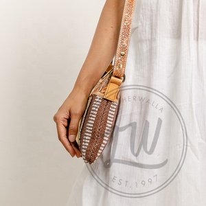 LW Leather bag Hot Selling Tooled Fur Leather Clutch Purse Wallets Attractive Leather <b>Wristlet</b> Clutch Women Designed Purse - Product Image 4