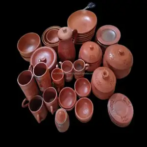 Warm Ontwerp Terra Cotta Theekopje Set En Theepot Terra Cotta Bord Taartvorm Om Te Dineren Uit Bangladesh