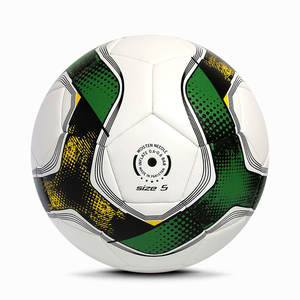 Ballon de football T2 INTERNATIONAL personnalisé avec logo, cousu à la main, 32 panneaux, durable, léger, taille 5, pour l'entraînement, fabriqué à Sialkot, Pakistan - Product Image 4