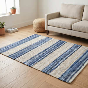 Tapis d'intérieur en coton recyclé à rayures bleues pour salon, style côtier, scandinave et ferme moderne - Product Image 1