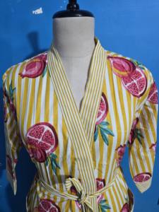 Robes Kimono en Coton Jaune à Imprimé Fruits, Magnifiques Robes de Demoiselle d'Honneur Kimono, Peignoirs Faits Main à Impression au Bloc pour Femmes, Cadeau Kimono - Product Image 2