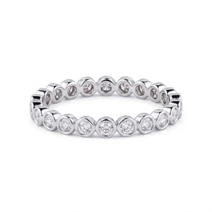 Anillo de Boda de Eternidad Completa en Oro Amarillo de 10K con Diamantes Cultivados en Laboratorio, Anillo de Compromiso Apilable con Engaste de Bisel y Diamantes Redondos - Product Image 2
