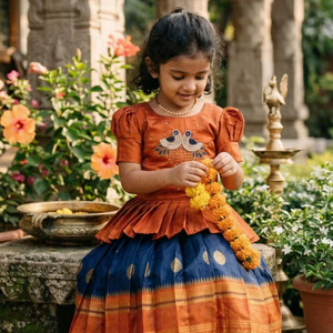 Nouvelle Collection : Lehenga Choli Traditionnel pour Filles en Tissu Jacquard Pattu Pavadai Extensible – Idéal pour Mariages, Diwali et Fêtes Spéciales - Product Image 1