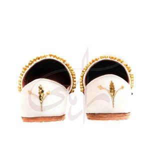 Best Selling Women <b>Khussa</b>-Printed Anti-Slippery Fashion Design High Quality Durable Leather & Raw Silk Footwear for All Seasons - Product Image 3