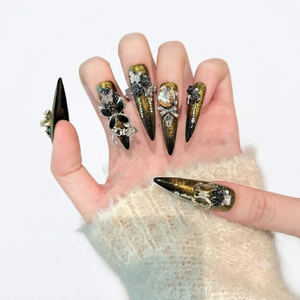 Ongles longs en acrylique amande pré-conçus noir à doré miroitant dégradé gothique Glamour baroque Rose Court - Product Image 3