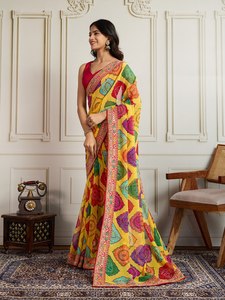 Sari Tradicional Indio de Georgette de NiMa Creations, Estampado Digital con Diseño Floral Colorido, Largo hasta el Suelo, Corte Regular, Secado Rápido, para Mujer - Product Image 2