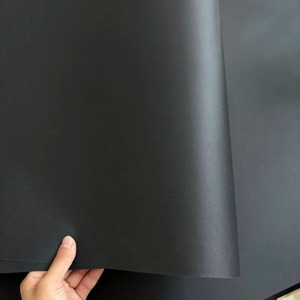 Carton noir en gros en feuilles ou en rouleaux / Papier Manila noir lisse et plat avec gaufrage - Product Image 1