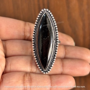 Anillo de Plata de Ley 925 con Baño de Rodio Negro, Estilo Religioso, con Gema de Moissanita Original, Engaste de Bisel, Diseño Exclusivo, Venta al por Mayor - Product Image 3