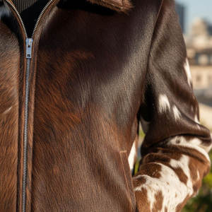 Chaqueta de Cuero Natural con Pelo de Vaca, Material Genuino Suave y Duradero, Diseño Elegante, Prenda Exterior Perfecta, Declaración de Moda - Product Image 5