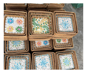 Cesta de Almacenamiento de Cocina Moderna de Ratán Natural con Diseño de Hojas Verdes, Apta para Alimentos, Ecológica, Apilable, Decoración para el Hogar - Product Image 1