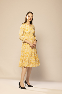 Vestido de Noche para Mujer, Diseño Abstracto Amarillo, Estampado, Corte Evase, Sin Mangas, para Fiestas Formales, Calidad de Exportación - Product Image 4