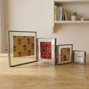 Juego de Marcos de Fotos de Hierro con Acabado Gris y Tapa de Vidrio Cuadrada, Diseño Artesanal Pf1081, para Exhibición Familiar - Product Image 3