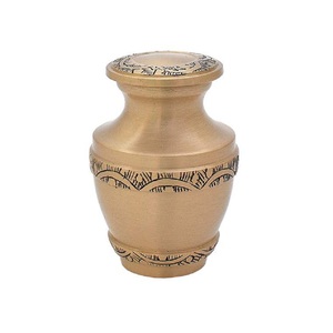 Urna Funeraria Tradicional de Latón para Mascotas, Hecha a Mano, Ecológica, Jarrón Ovalado de Sobremesa para Decoración del Hogar - Product Image 1
