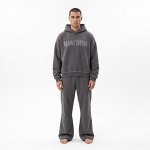 Ensemble de survêtement gris oversize pour homme avec pantalon large et logo en strass – Style décontracté streetwear et sportswear - Product Image 3