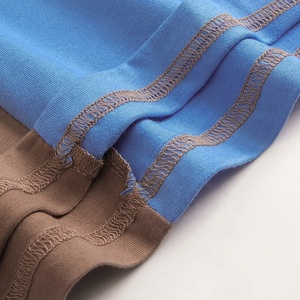 T-shirts Homme Bicolores en Coton 100% de Haute Qualité, Teinture Unie, Logo Personnalisé, Style Hip Hop Décontracté, Col Rond, Manches Courtes – Vente en Gros - Product Image 5