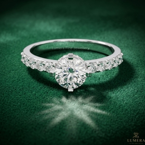Bague de fiançailles personnalisée en diamant de laboratoire IGI, taille brillant rond, or blanc 9K 10K 14K 18K, pavée - Product Image 1