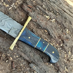 Cuchillo Bowie de Acero de Damasco Personalizado con Mango de Madera Pakka, Cuchillo de Supervivencia Multifuncional para Camping, Garantía de 3 Años - Product Image 3