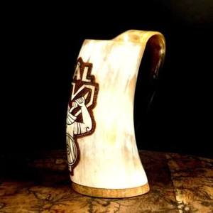 Taza de Cuerno Natural Pulida a Mano de Súper Calidad, Diseño Vikingo, Ecológica, Multiusos, para Beber Cerveza y Decoración - Product Image 1