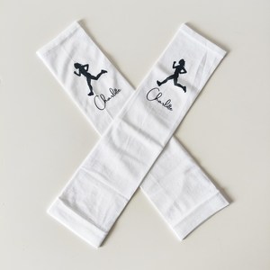Manchons de bras personnalisés blancs avec logo et design sur mesure, protection anti-UV, unisexe, pour cyclisme, compression - Product Image 5