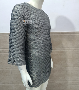 Camisa de Cota de Armadura Medieval de Acero Suave, Media Manga, Anillo Remachado Plano de 0.9mm, Armadura de Caballero, Disfraz Hecho a Mano, Acabado Aceitado - Product Image 6