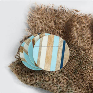 Ensemble de sous-verres en bambou durable avec logo personnalisé, design moderne carré, utilisation à domicile, à l'hôtel, au restaurant, couleur et taille personnalisées disponibles - Product Image 1