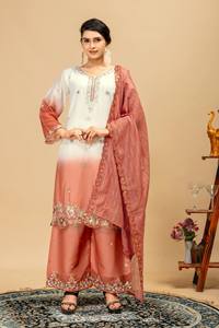 Ensemble Kurti Plazzo Dupatta pour femme en Georgette à col en V, séchage rapide, avec broderie de perles lourdes, ajouré et tissage Zari, style ethnique de mariage - Product Image 3