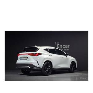 Lexus NX F-Sport modèle septembre 2022 avec 21 368 km, conduite à gauche, sièges en cuir, caméra de recul - Product Image 2