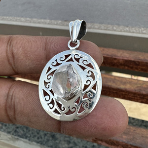 Pendentif en Diamant Herkimer Naturel Brut en Gros, Breloque en Cristal de Quartz Vintage en Argent Sterling 925, Bijou Idéal pour Cadeau de Mariage ou de Fête - Product Image 1
