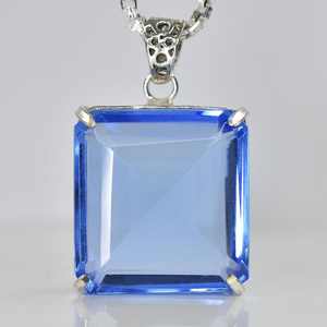 Colgante de Zafiro Azul Cultivado en Laboratorio, Gema Cuadrada de 108.65 Ct, Plata de Ley 925, Joyería de Lujo, Regalo para Ella - Product Image 5