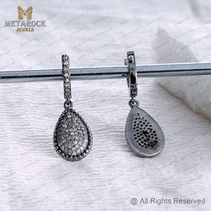 Pendientes de Aro en Forma de Lágrima de Plata 925 Oxidada con Diamantes Pavé Estilo Champán, Joyería Fina Hecha a Mano al por Mayor - Product Image 6