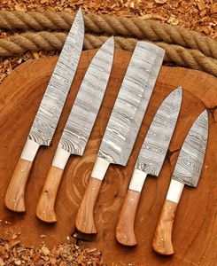 Ensemble de couteaux de cuisine professionnels faits à la main, 5 pièces, THEWIZ CRAFTS, manche en os traditionnel ambidextre, couteaux en acier à haute teneur en carbone - Product Image 6