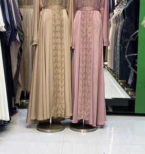 Abaya d'été tendance, style Dubaï, ornée de perles et de sequins, à manches longues, traditionnelle musulmane, faite à la main, pour mariage, respirante, col en V pour femme - Product Image 5