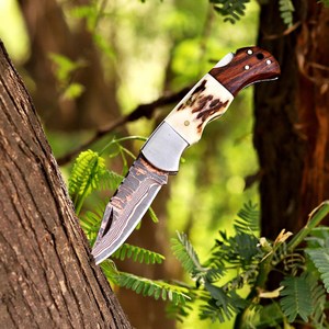 Cuchillo Plegable de Cobre Damasco Forjado a Mano con Mango de Asta de Ciervo y Funda de Cuero, Cuchillo de Caza de Bolsillo EDC CuMai Personalizado - Product Image 5